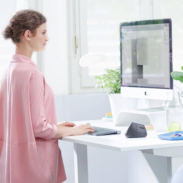 Actual product image Logitech MX Vertical (Wireless)