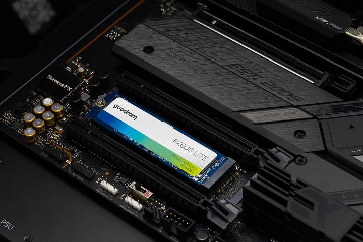 Image du produit Goodram SSD PX600 Lite 1TB Gen4x4 NVMe 2280 (1000 Go, M.2 2280)