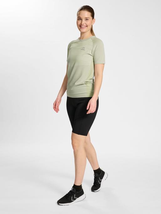 Actual product image Newline Nwlriverside Seamless T-Shirt S/S Woman (XXL)