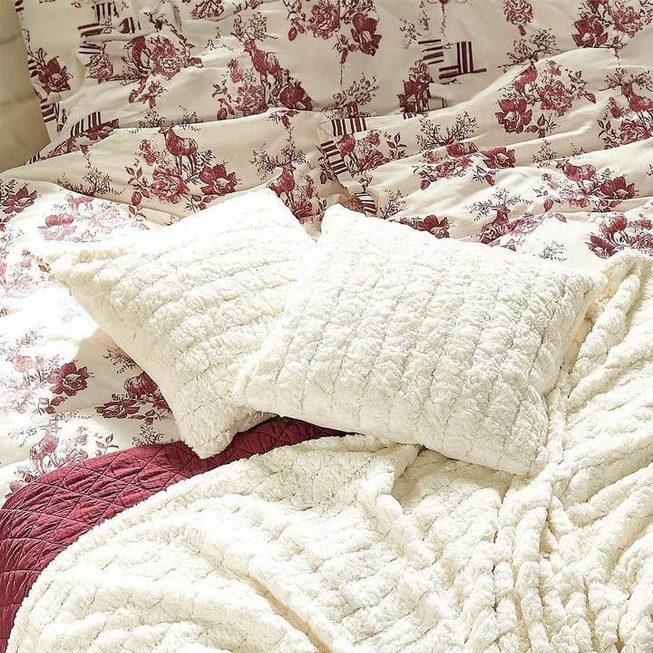 Actual product image Loberon Cushion cover Dorelice white (50 x 50 cm)