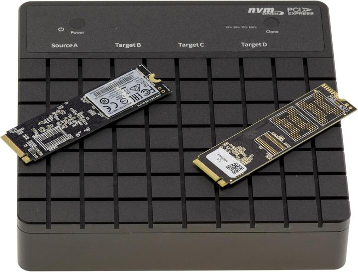 Actual product image Kalea-informatique 4x M2 Thunderbolt Enclosure with Forced Ventilation and Cloning Function (M.2)