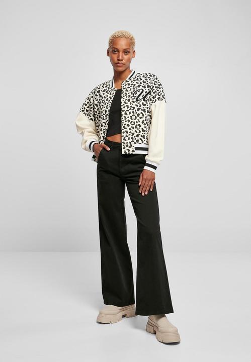 Produktbild Urban Classics Ladies AOP Oversized College Sweat Jacket - 21101 (XL)