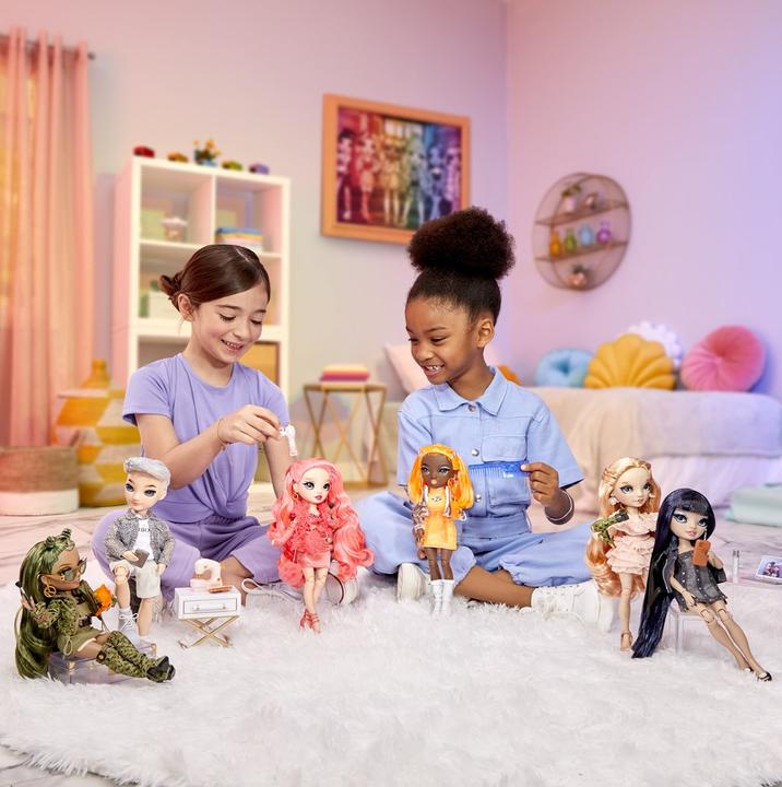 Produktbild MGA Rainbow High - Kim Nguyen