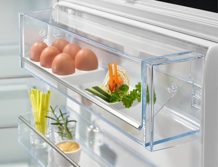 Actual product image Electrolux IK2480BNR (245 l)