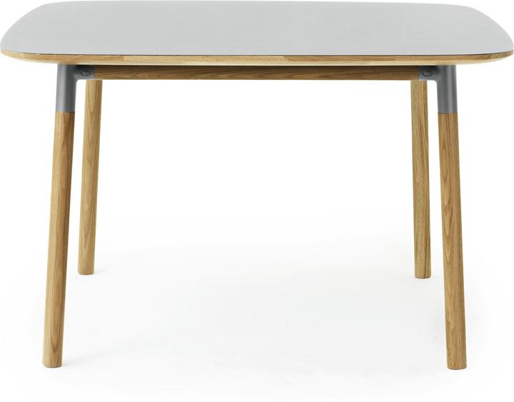Normann Copenhagen Form (120 x 120 cm)