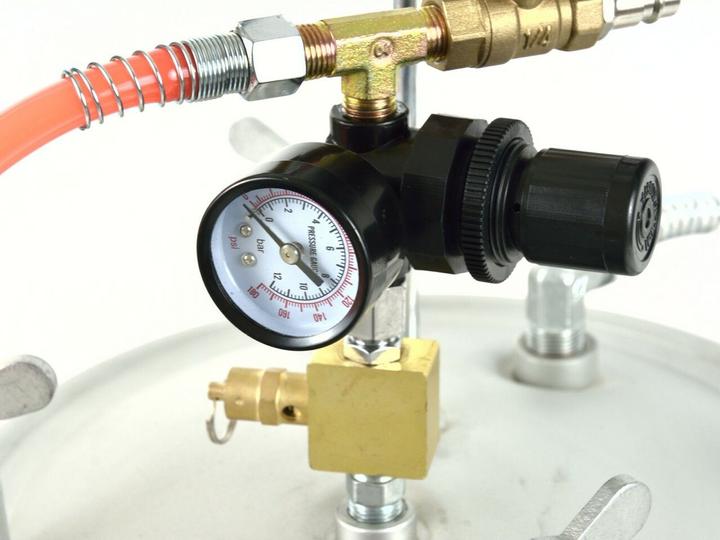 Produktbild GEKO Lackiertank + Schlauch + Pistole, 8l