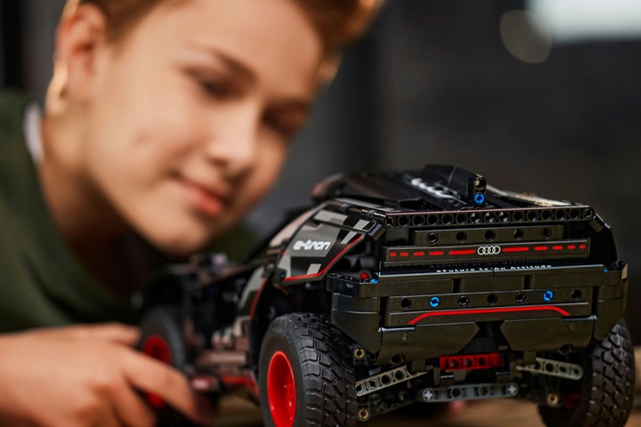 Immagine prodotto LEGO Audi RS Q e-tron (42160, LEGO Technic)