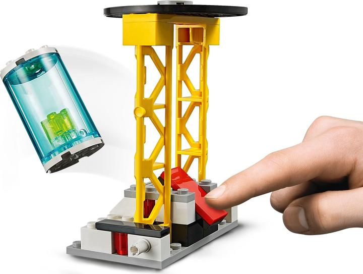Actual product image LEGO Mobile fire brigade control centre (60282, LEGO City)