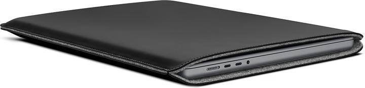 Actual product image Woolnut Coated Sleeve -suojatasku 16" MacBook Pro, musta (16")