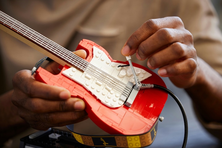 Produktbild LEGO Fender Stratocaster (21329, LEGO Ideas, LEGO Seltene Sets)
