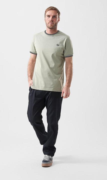 Actual product image Fred Perry M1588 (L)