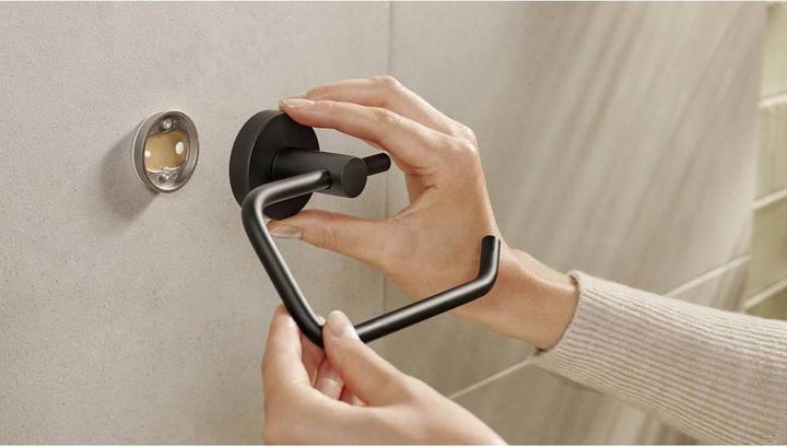 Produktbild tesa MOON BLACK Toilettenrollenhalter inkl. Klebelösung ohne Bohren