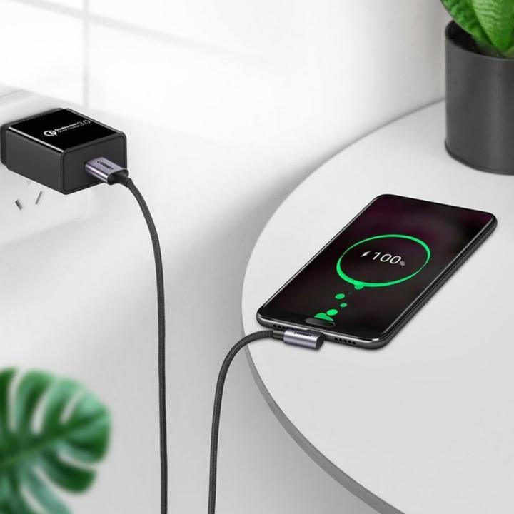 Produktbild Ugreen USB-C gewinkelt zu USB-A 2.0 A 3A Datenkabel (0.50 m, USB 2.0, 18 W)