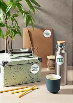 Actual product image Avery Round labels