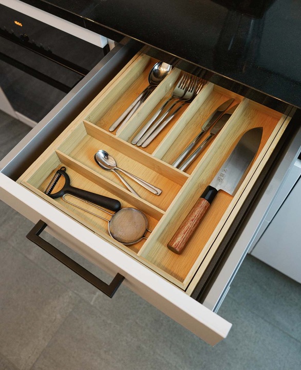 Actual product image Esmée Pull-out cutlery tray, bamboo