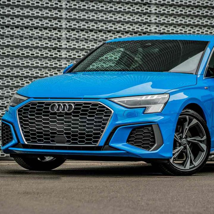 Image du produit WeatherTech Audi A3/RS3/S3 8V (2013-2020) Pare-soleil de voiture