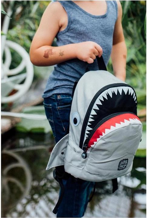 Actual product image Pick & Pack Shark Shape Backpack (22x31x11 cm) - Grey