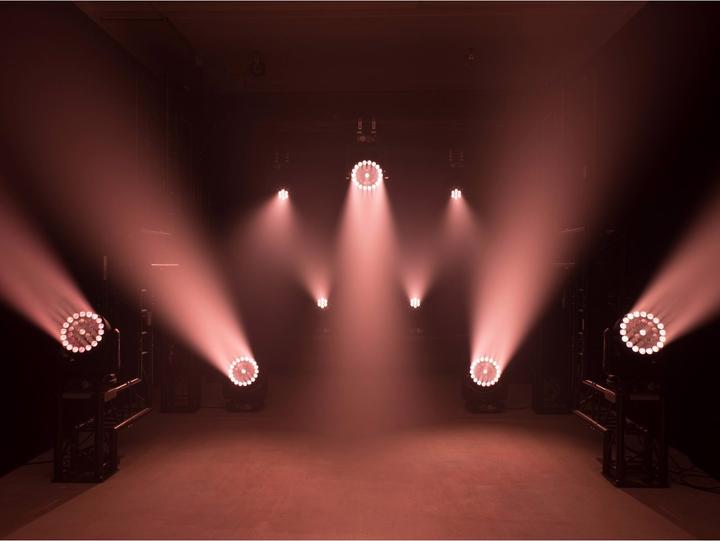 Image du produit Eurolite LED TMH-W555 Tête mobile Wash Zoom (Set)