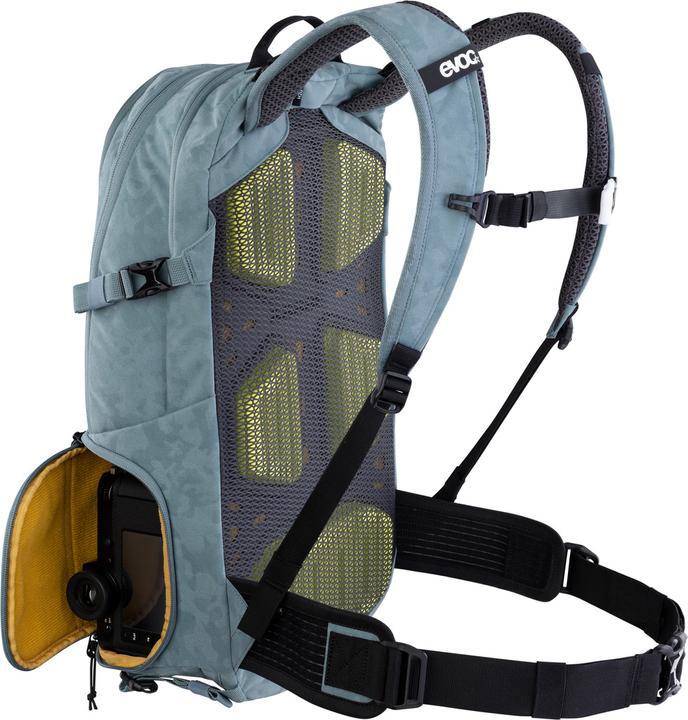 Actual product image Evoc Stage Capture 16L Backpack (16 l)