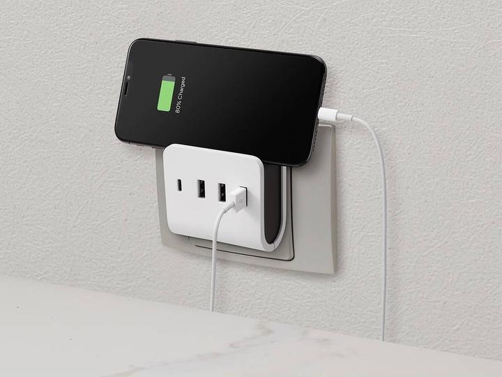 Actual product image Voltcraft USB Charger, 4 ports, 3 x USB-A + 1 x USB-C, 24W, w/ phone holder (24 W)