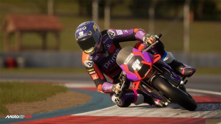 Actual product image Milestone MotoGP 25 (Switch, DE)