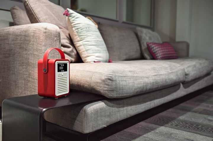 Actual product image View Quest Retro Mini (DAB+, FM, Bluetooth)