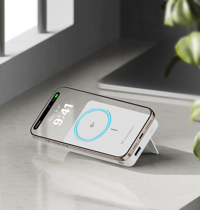 Produktbild Wozinsky Powerbank WLWP-10KA0Y3WS 22,5W PD Qi2 10000 mAh, mit Ständer, 1x USB-A, 1x USB-C - weiss (10000 mAh, 22.50 W, 37 Wh)