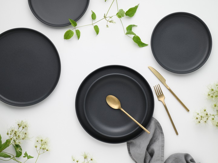 Actual product image CreaTable Uno (12 Piece)