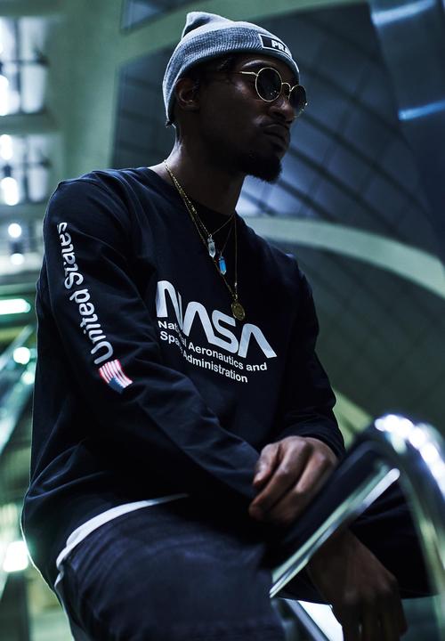 Actual product image Mister Tee NASA US Crewneck (XS)
