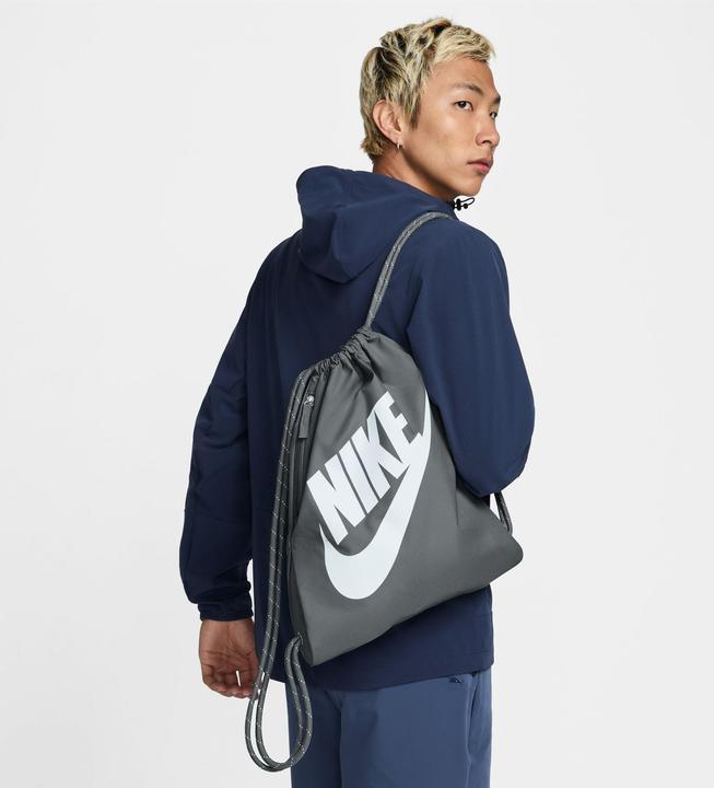 Immagine prodotto Nike Heritage-Kordelzugtasche (13 l)
