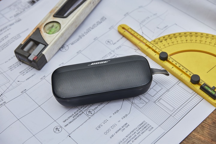 Productafbeelding Bose SoundLink Flex (12 h, Oplaadbare batterij)
