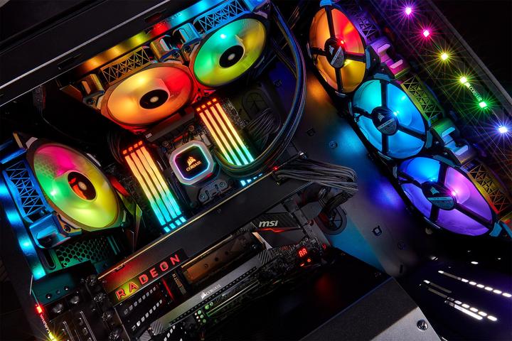 Actual product image Corsair H100i RGB Platinum