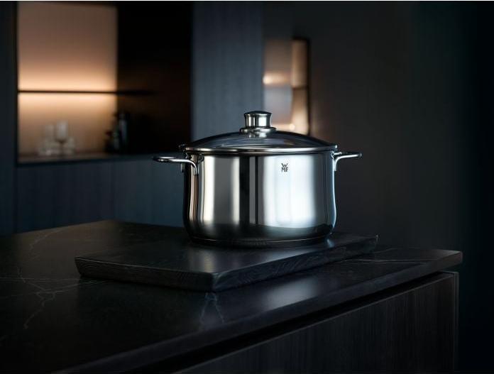 Image du produit WMF Diadem Plus (24 cm, Casserole, Acier inoxydable)