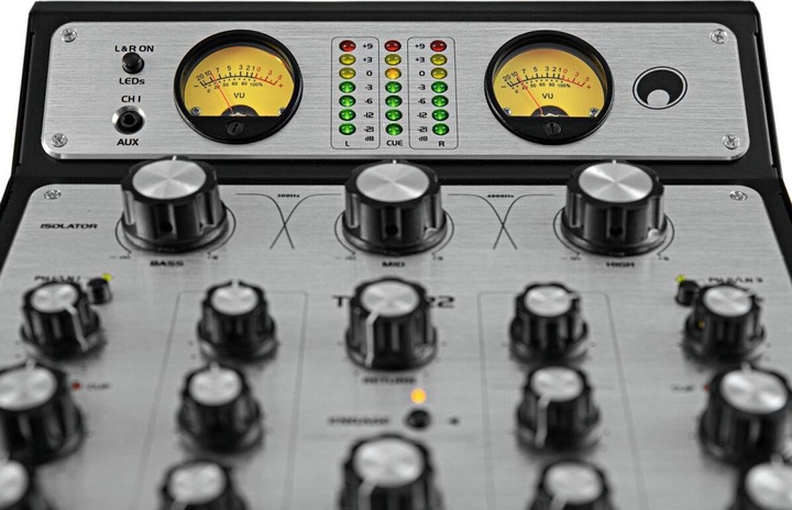 Productafbeelding Omnitronic TRM-222 (Studio en live mixer)