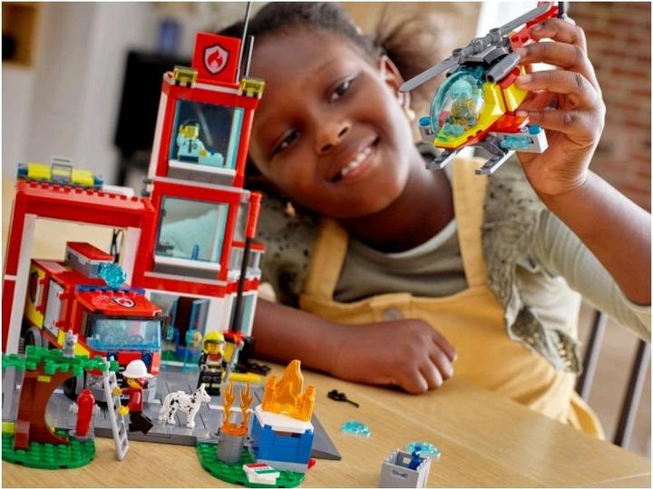 Produktbild LEGO Feuerwache (60320, LEGO City)