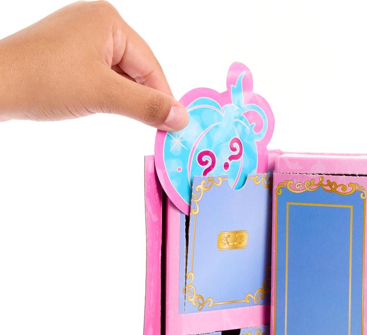 Image du produit Hasbro ROYAL FASHION REVEAL™ Cinderella Doll