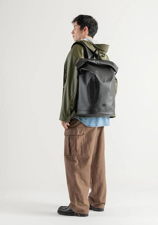 Actual product image Herschel Supply Co. Roll Top Backpack black (26 l)