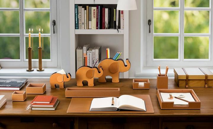 Image du produit Graf von Faber Castell Graaf van Faber Castell Olifant S GvFC natuurlijk leer met 12 polychr.