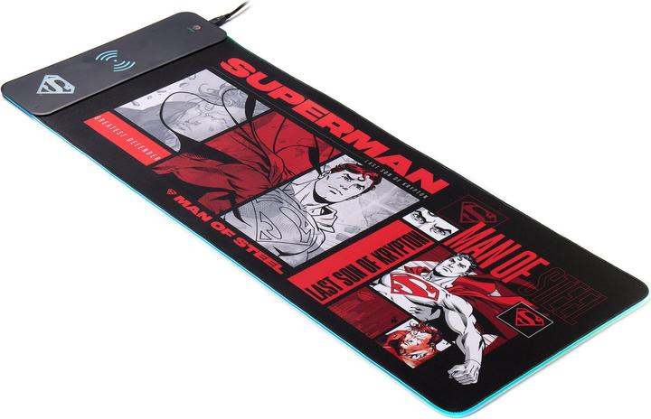 Numskull Superman - Oversize Gaming Mat and Mobile Charger /Movies and TV-show (XXL)