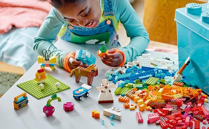 Produktbild LEGO Bunte Bausteine-Box (11038, LEGO Classic)