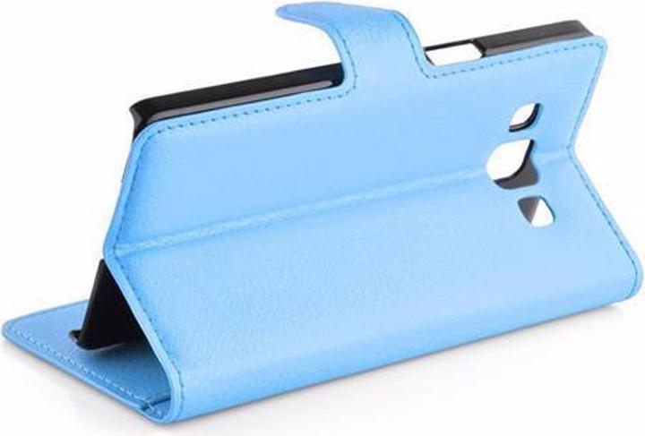 Actual product image Cadorabo Book with stand function cover (Samsung Galaxy J5 (2015))