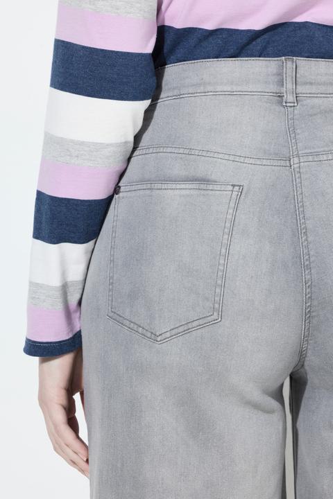 Immagine prodotto Ulla Popken Jeans modello Mary in denim elasticizzato con ricami e orli sfrangiati (54)