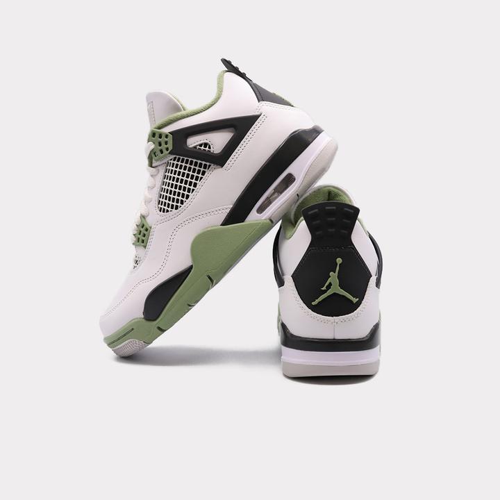 Image du produit Nike Air Jordan 4 (38)