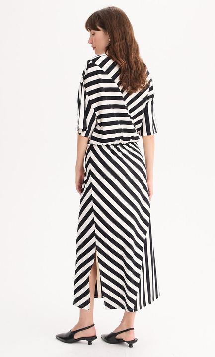 Produktbild Anne Weyburn Gerades (L)