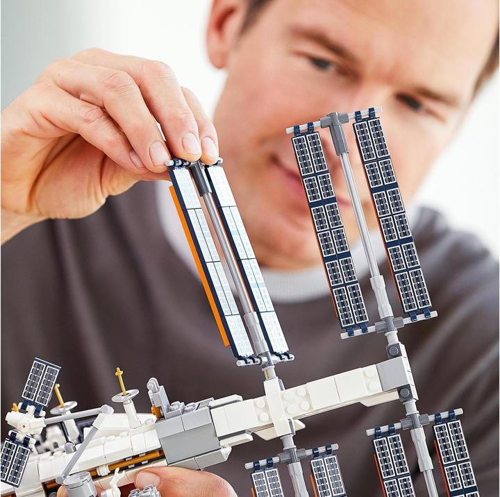 Image du produit LEGO Station spatiale internationale (21321, LEGO Ideas, LEGO difficiles à trouver)