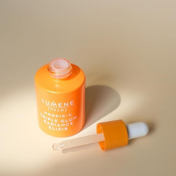 Image du produit Lumene LUMENE Nordic-C Triple Glow Radiance Elixir rozświetlający eliksir do twarzy 30ml (30 ml)