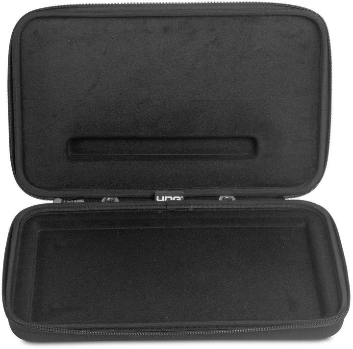 UDG U8477bl Creator Akai Fire Hardcase Noir
