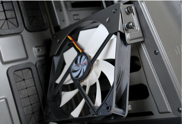 Produktbild NZXT Phantom 820 USB 3.0 - gunmetal (ATX, mATX, E-ATX, XL-ATX)