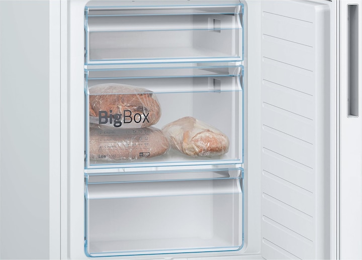 Actual product image Bosch Hausgeräte KGE36AWCA (308 l)