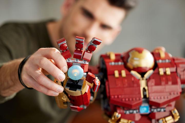 Immagine prodotto LEGO Hulkbuster (76210, Set LEGO rari, LEGO Marvel)